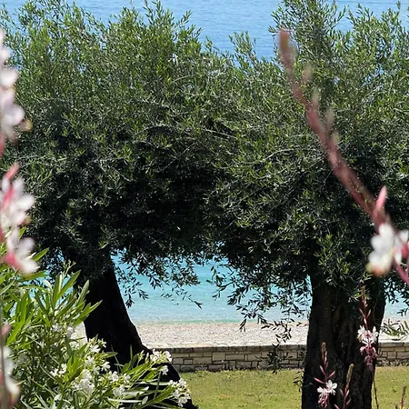Nissaki Bay *