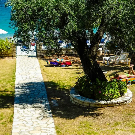 Nissaki Bay *