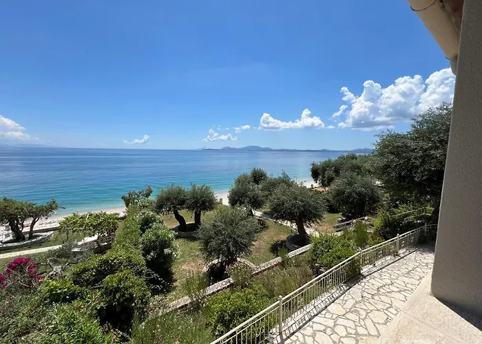 Nissaki Bay *