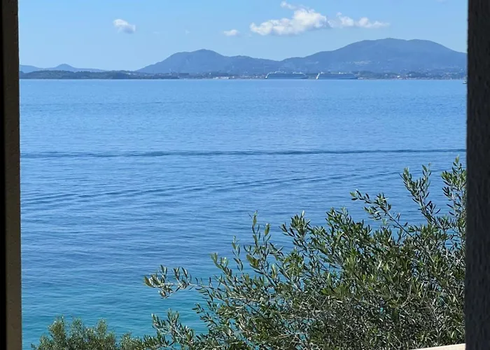 Nissaki Bay *