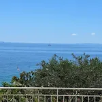 Nissaki Bay * Katávolos