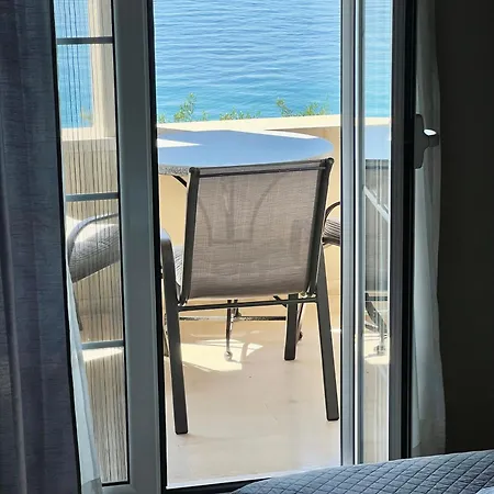 Daire Nissaki Bay