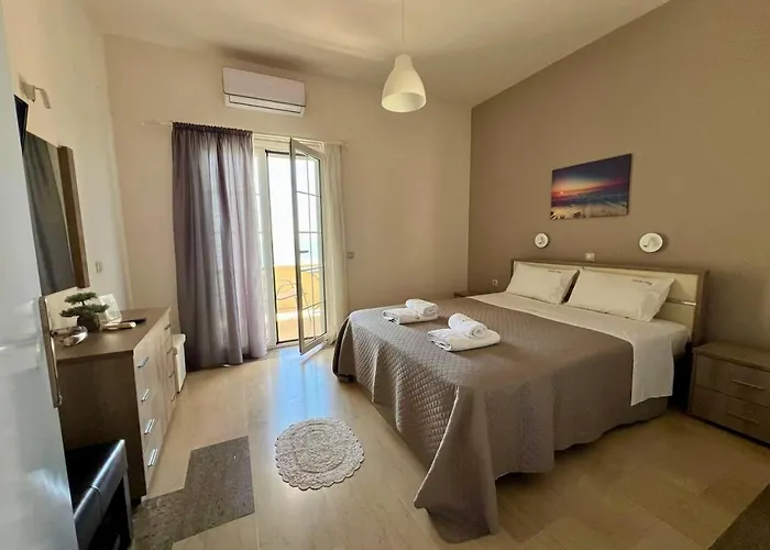 Nissaki Bay * Katávolos